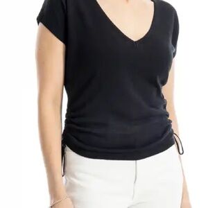 Knit Black Short Sleeve V-Neck Top